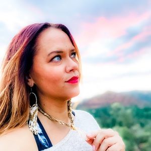 Meet your Posher, Cherry